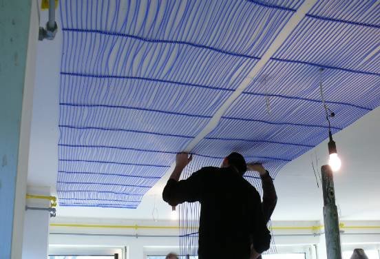 Capillary ceiling heating and cooling system